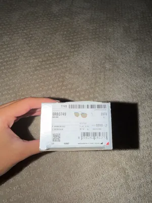 Ray-Ban Sunglasses thumbnail 8