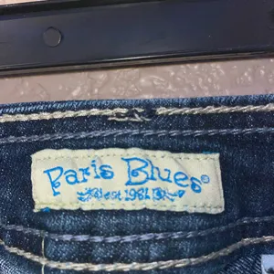 Paris Blues lowrise flare jeans thumbnail 4