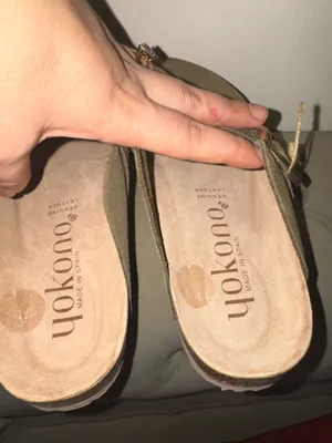 Yukon women’s suede leather clogs size 9 tan Brown thumbnail 4
