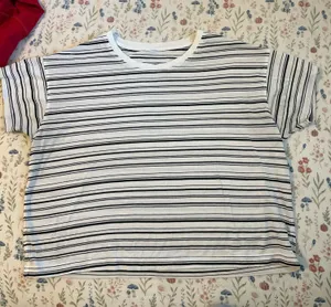 Lululemon top  thumbnail 1
