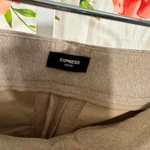S141. Express Tan linen pants thumbnail 2