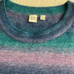 Gap Relaxed Striped Sweater Womens Medium Teal Lavender Crew Neck Soft Knit thumbnail 4