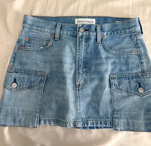 Aritzia denim forum 90s mini denim skirt size 26 thumbnail 1