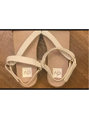 DV Dolce Vida Iman Platform Sandals 8.5 Cream thumbnail 2