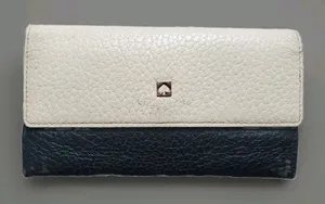 Kate Spade Wallet Sander Southport Avenue Clutch Buttermilk Black New York FLAWS thumbnail 1