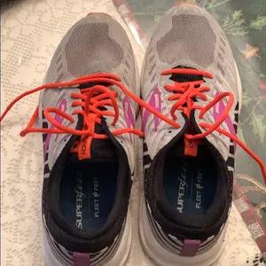 Brooks launch 6 thumbnail 1