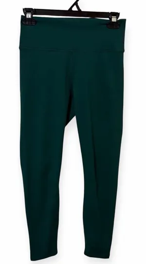 Fabletics small green define powerhold high waisted 7/8 leggings thumbnail 1