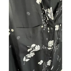 Maurices Womens 1X Black‎ White Floral Chiffon Sleeveless Button Front Blouse thumbnail 3