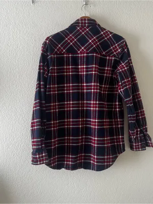 Aritzia TNA Oversized Fit Red Plaid Shirt Flannel Button Up Top Women's Size S thumbnail 8
