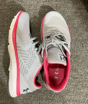 Under Armour Shoes thumbnail 2