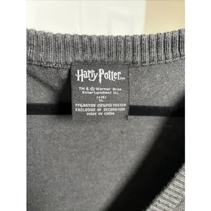 Harry Potter Gryffindor Cardigan Womens XL‎ Grey Sweater Cosplay Size XL Fandom thumbnail 2