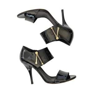 Gucci Black Patent Leather Ankle Cuff Sandal Heels Size 38.5 thumbnail 11