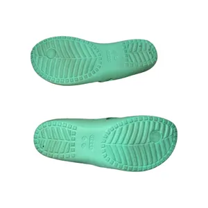 Crocs Iconic Comfort Flip Flops Mint Green Thong Sandals Women's Size 11 EUC‎ thumbnail 6