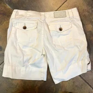 Level 99 Women’s Shorts White Size 25 White thumbnail 8