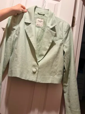 Abercrombie Cropped Linen Blazer thumbnail 1