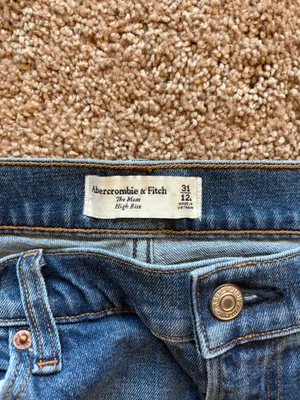 Abercrombie Jeans thumbnail 3