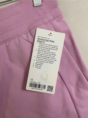 Lululemon NWT Scuba High Rise 5” Shorts with Pockets in Vitapink Size 12 thumbnail 8