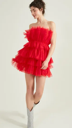 NWT Altar’d State Daria Tulle Red Mini Dress. Size Medium. We are obsessed with this romantic and feminine dress that will make you feel like a princess. This strapless dress features multiple layers of soft, tulle material that flow elegantly with every step you take. Whether you're attending a prom, formal, or any other special event, this dress is the perfect choice! Fit: Fitted at top, flowy at bottom Closure: Side zipper Material: Shell: 50% Nylon, 50% Polyester, Lining: 100% Polyester Sleeveless Imported thumbnail 2