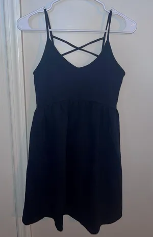 Black Dress Size XS thumbnail 1