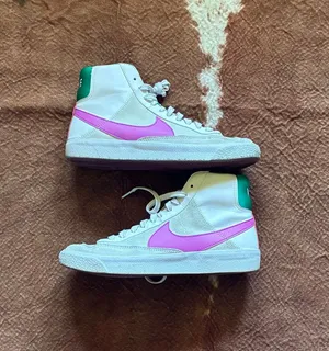 Nike blazer purple and green Youth tennis shoes size 6.5Y No major flaws thumbnail 1