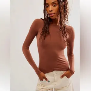 NWOT Free People Low Back Seamless Long Sleeve Top SZ-M/L Chocolate Brown thumbnail 4