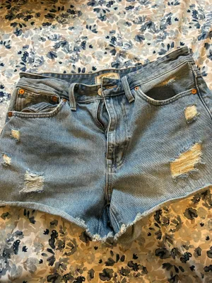 Madewell Relaxed Denim Shorts 25 Distressed thumbnail 2