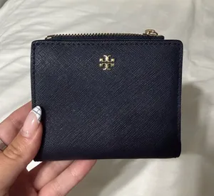 tory burch wallet thumbnail 1