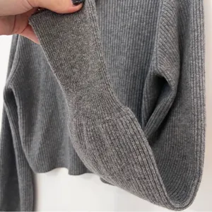 Reformation Luisa Grey Turtleneck Cashmere Sweater thumbnail 5