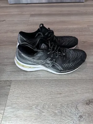 ASCIS Gel Kayano 28 Black White thumbnail 3