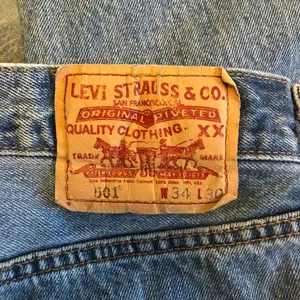 Levi’s 501 High Waisted Button Fly Jeans thumbnail 6