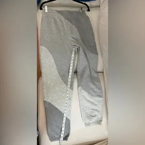 ALO Yoga NWOT Make Waves Sweatpants Joggers Athletic Heathered Grey Tonal Size M thumbnail 9