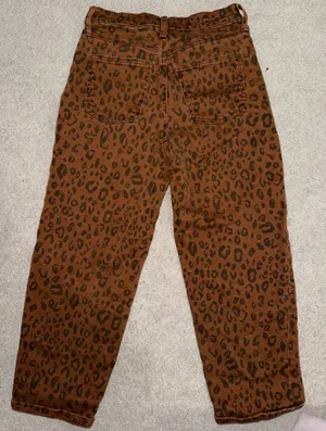 Brown Leopard Print High Rise Jeans – Statement Denim – Size 4 thumbnail 3