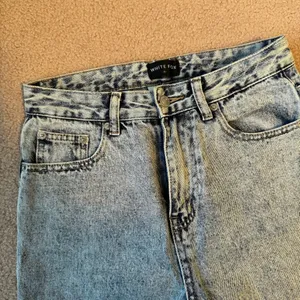 White Fox Boutique High Waisted Mom Jeans thumbnail 2
