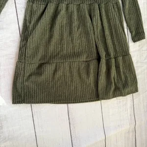CENY Nordstrom Rack NWT size XS dark green tiered long sleeve A line dress thumbnail 3