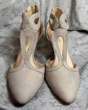 Nine West Beige Suede Block Heel Sandals thumbnail 1