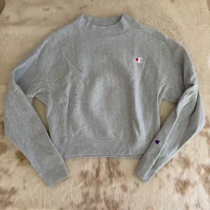 Champion Reverse Weave Mock Neck Cropped Sweatshirt Gray Women Small thumbnail 1