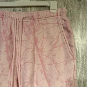 Dairy Boy Straight Leg Sweatpants Bubblegum Pink Camo Lounge Viral Size M thumbnail 4