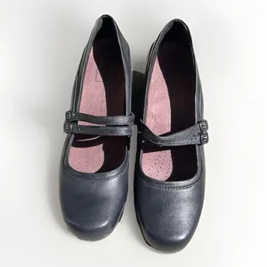 Clarks Womens Sugar Dust Mary Jane‎ Pump Size 9 M Navy Blue Low Block Heel Shoes thumbnail 3