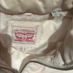 Levi’s Light Pink Puffer Jacket Size XL Cozy Quilted Winter Coat thumbnail 5