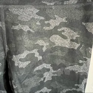 Fabletics Power-hold Black Green Camo 25 in‎ Leggings thumbnail 10