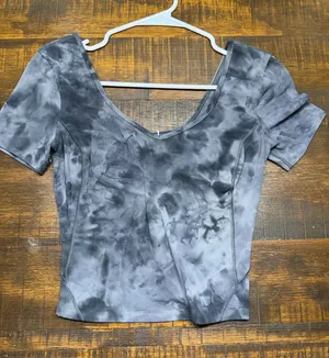 Lululemon thumbnail 1