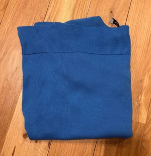 Zara cute sweater  thumbnail 1