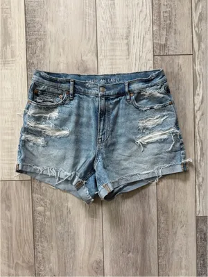 American Eagle High Waisted Cotton Light Wash Relax Fit Cuff Denim Short size 10 thumbnail 4