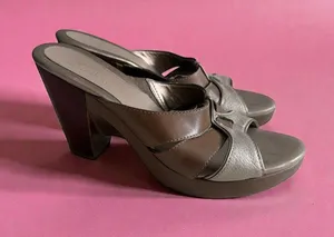 COLE HAAN Light Bronze Brown Silver Leather Sandals Heels Size 7 thumbnail 1
