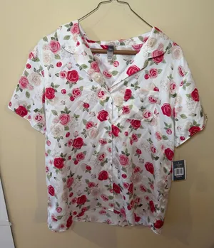 Nordstrom Rack Women's Short Sleeve Floral Pajama Top - White with Pink Rose Print thumbnail 1