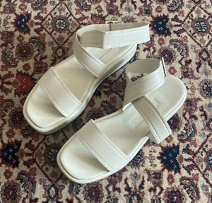 ZARA NWOT Flat Leather Sandal With Buckle Size 12 thumbnail 2