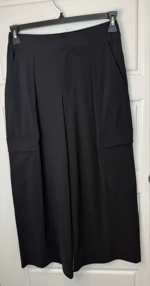 Athleta Cargo Wide Leg Pant Womens Size 4 High Rise Black 54023 Flowy Casual thumbnail 1