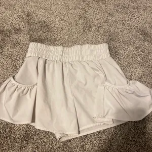 Amazon White athletic Shorts thumbnail 3