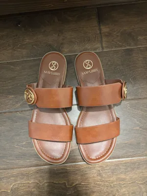 Brown sandals Size 7.5 thumbnail 1