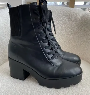 Rouge Helium Black Platform Boots 10 40 thumbnail 1